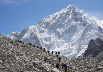 Konflik Timur Tengah Picu Penurunan Jumlah Pendaki ke Nepal