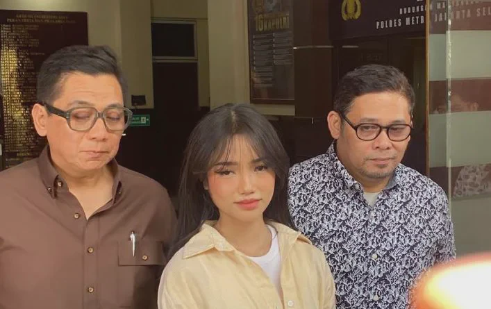 Mantan Karyawan Akui Sempat Sebar Chat Pribadi Fuji dan Merasa Hampir Gila